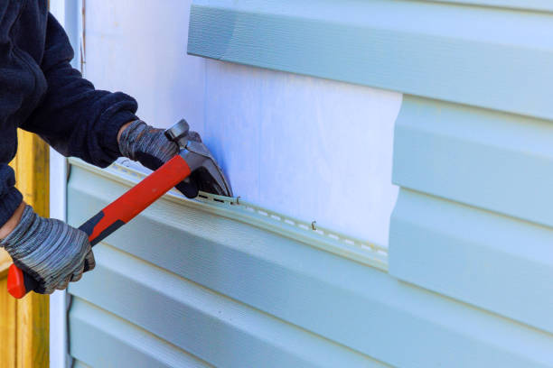 Reliable Emergency Siding Repair contractor in Deer Park, IL by Squared Siding
